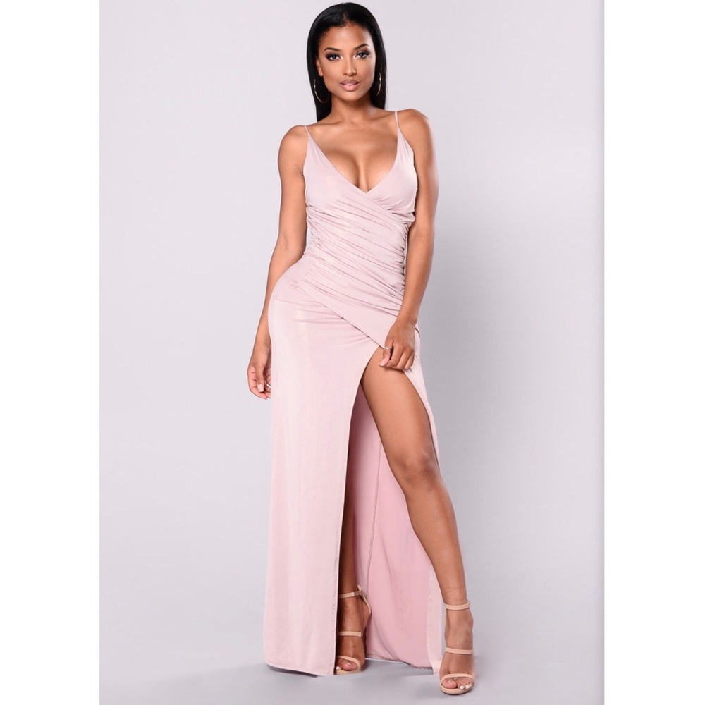 BRAND NEW Fashion Nova Slinky Criss Cross Dress